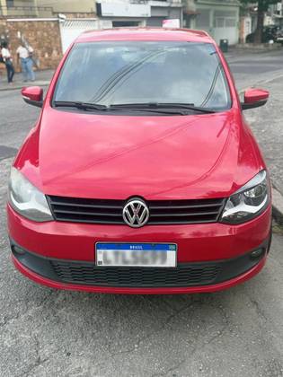 VOLKSWAGEN FOX 1.6 MI HIGHLINE 8V FLEX 4P MANUAL VOLKSWAGEN FOX 1.6 MI HIGHLINE 8V FLEX 4P MANUAL